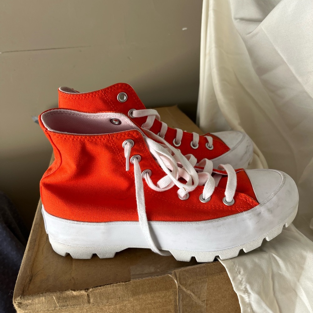 Women’s Converse